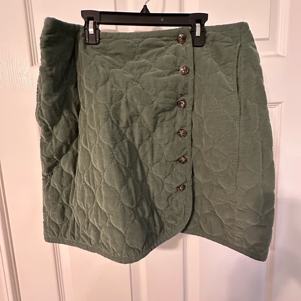 Madewell Quilted Skirt in Olive